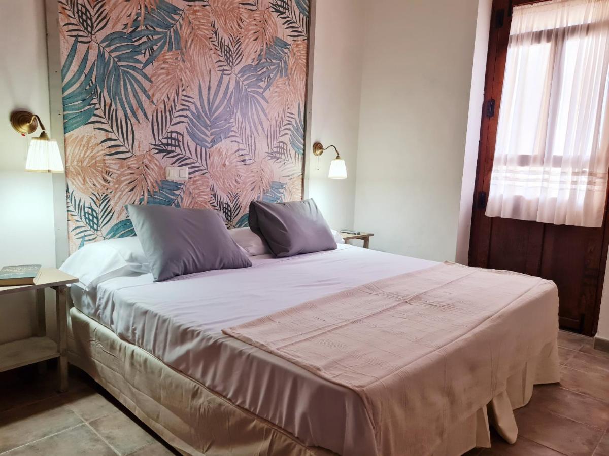 Hostal La Colonial Madrigal de la Vera Eksteriør billede