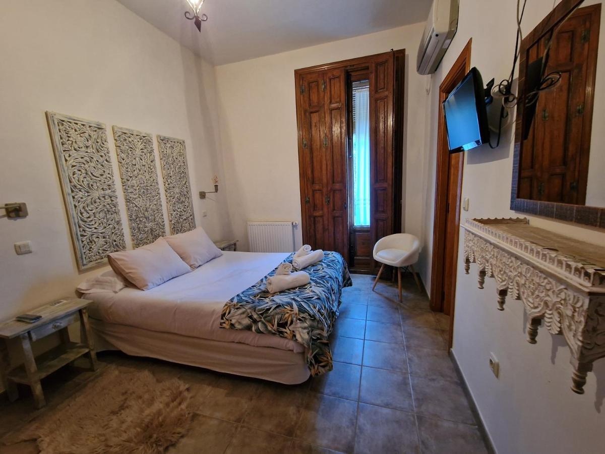 Hostal La Colonial Madrigal de la Vera Eksteriør billede