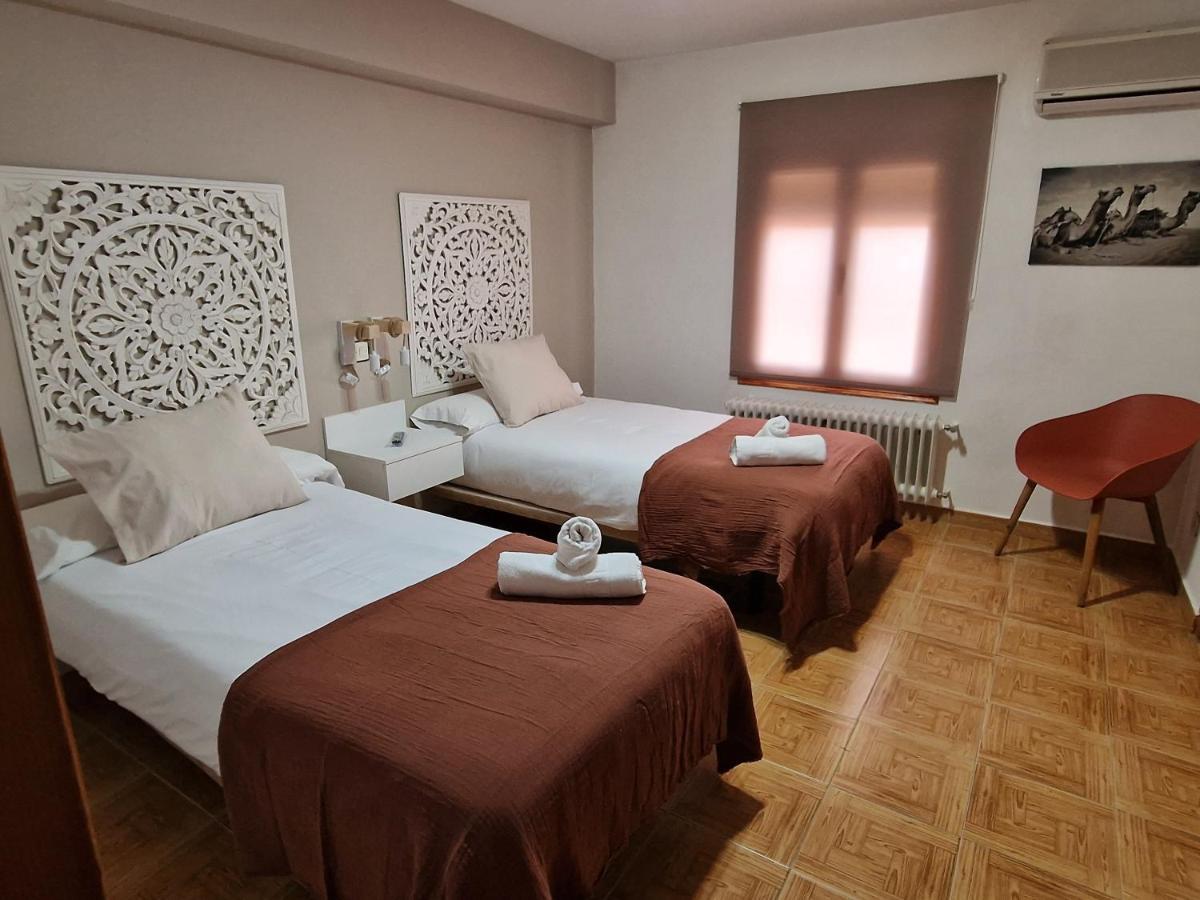 Hostal La Colonial Madrigal de la Vera Eksteriør billede
