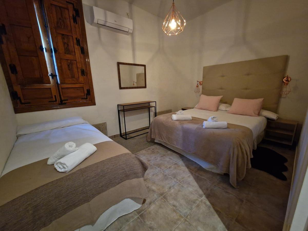 Hostal La Colonial Madrigal de la Vera Eksteriør billede