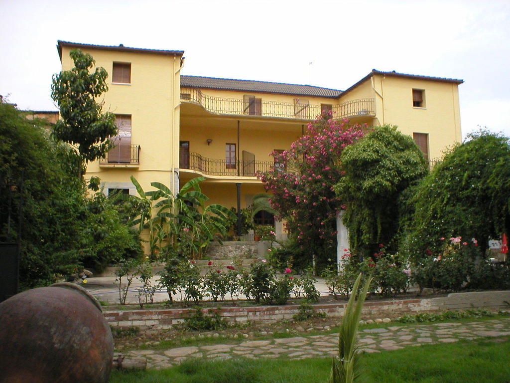 Hostal La Colonial Madrigal de la Vera Eksteriør billede