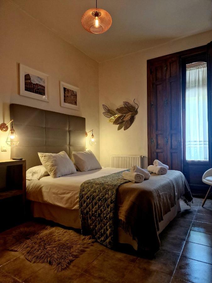 Hostal La Colonial Madrigal de la Vera Værelse billede